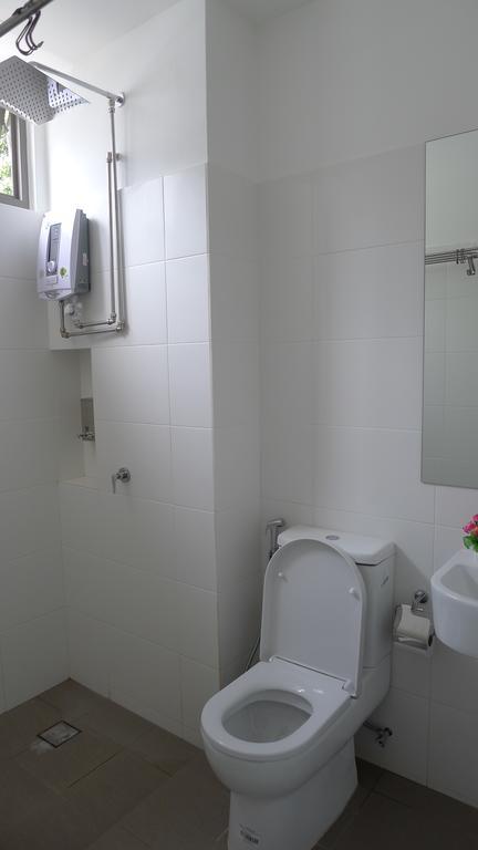 R Residence Jelutong 외부 사진